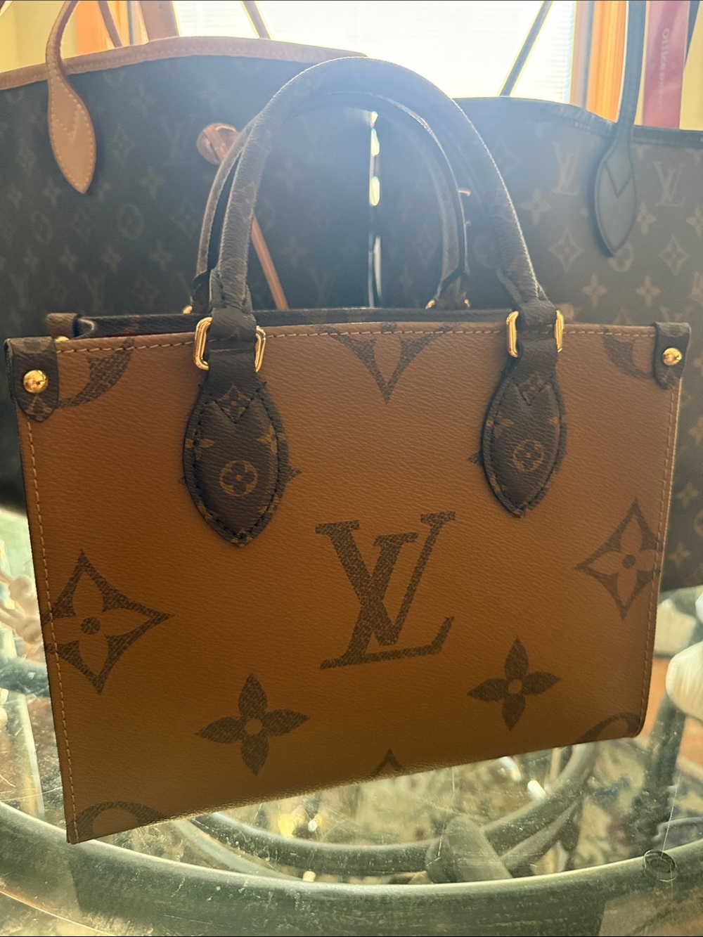 WOW POSHMARK - Authentic Louis Vuitton Reverse Monogram Giant Onthego PM❤️
